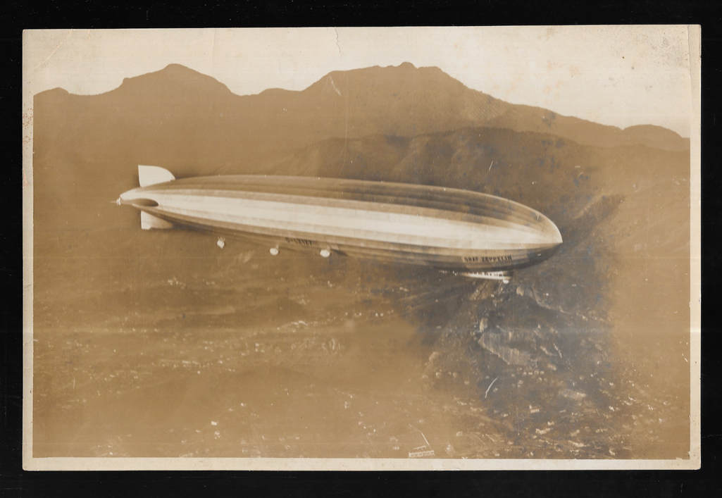 Zeppelin Rj ZEPPELIN. RIO ANTIGO. Fotografia do GRAF ZEPPELIN sobr