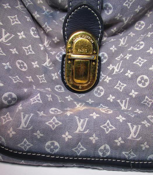 it small suitcase