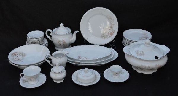 Aparelho de jantar, chá e café de porcelana Sch - Galeria