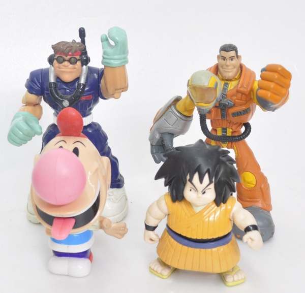 Bonecos dos personagens do desenho animado Dragon Ball
