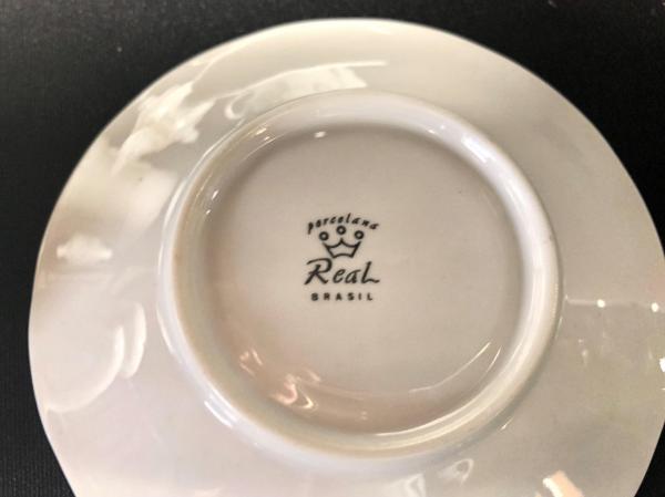 Jogo antigo de chá ou café em porcelana real da década