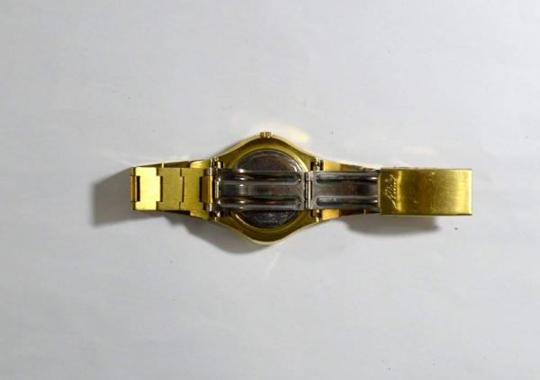 relógio mido ocean star dourado