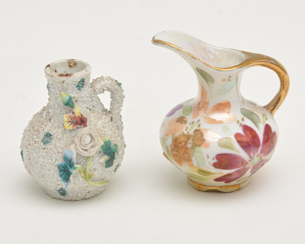 Arte . Três bandeijinhas retangulares de porcelana. Duas de po foto 3