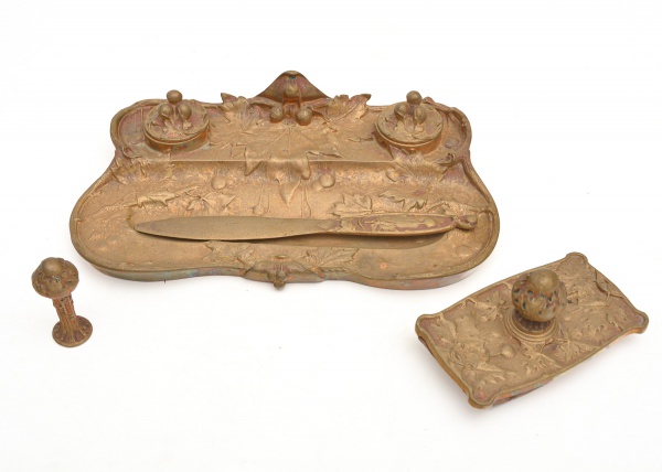 Arte . Conjunto de bronze para escritório com 4 peças, compost foto 7