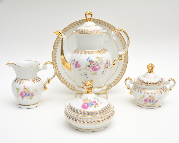 Arte . Duas peças: MONTE ALEGRE - Bule de porcelana brasileira foto 8