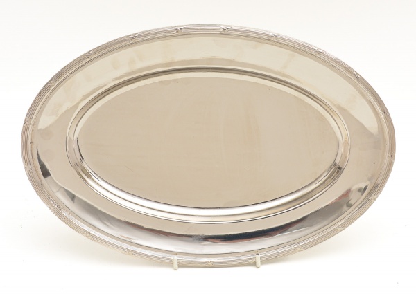 Arte . FRACALANZA - Travessa oval de metal niquelado. Corpo li foto 2
