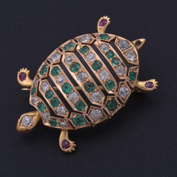 Arte . Dois pingentes de ouro 18 k, modelo mina com pedras col foto 4