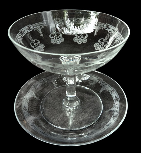 Arte . - CCXXXI - 7 TAÇAS PARA LICOR DECORADOS COM DELICADA LA foto 2