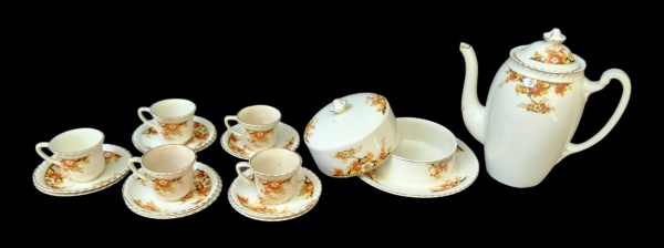 Arte . - CCCXXVIII - 6 XÍCARAS DE CAFÉ COM PIRES DECORADAS COM foto 1