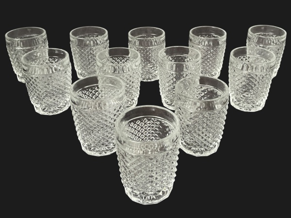 Arte . - 2423 - 3 CANECAS DE CHOPP DECORADAS COM RÓTULOS DE CE foto 5