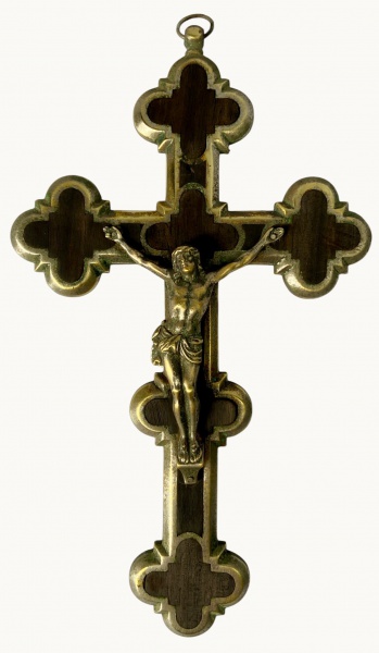 Arte . - 2498 - CRUCIFIXO DE PAREDE CONFECCIONADO EM MADEIRA E foto 1