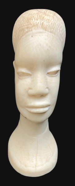 Arte . - 1358 - AFRICA - ESCULTURA COM REPRESENTAÇÃO DE BUSTO foto 1