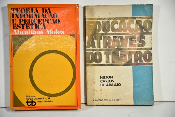 Arte . Livro: Prisioneiro do Mundo. Poesias - Autor: Nelson Sa foto 7