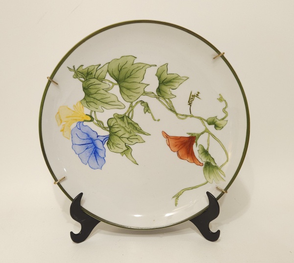 Arte . Prato em porcelana branca, pintado à mão, com mapa dos foto 1