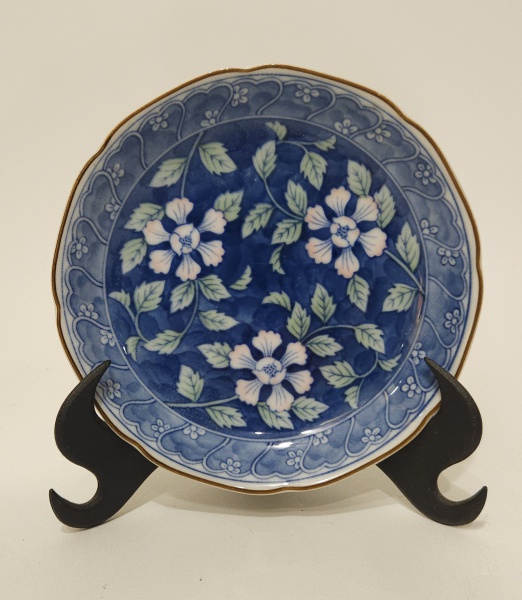 Arte . Prato em porcelana branca, pintado à mão, com mapa dos foto 4