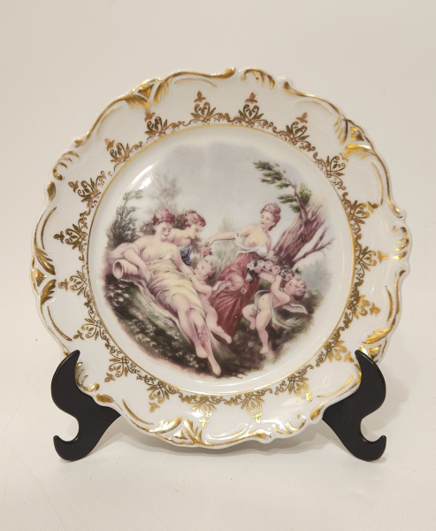 Arte . Pratinho em porcelana oriental, com decoração floral. A foto 6