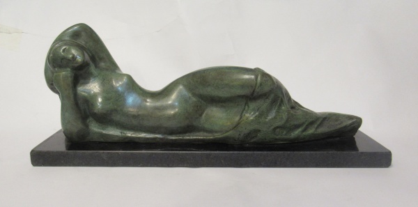 Arte . PALATINIK - Escultura em acrílico, representando galinh foto 8