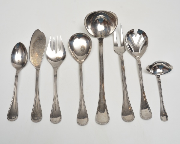 Arte . Três travessas ovais, lisas,  em aço  inox, sendo uma f foto 1