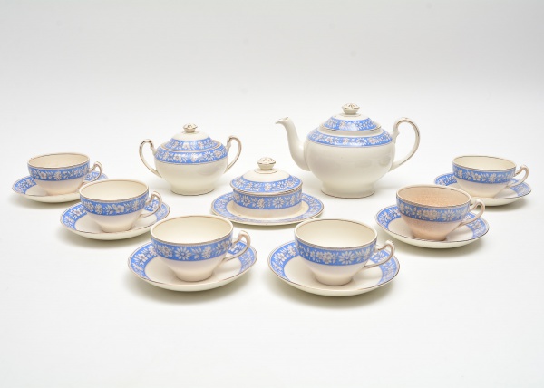 Arte . ROYAL DOULTON , duas travessas em faiança porcelanizada foto 8