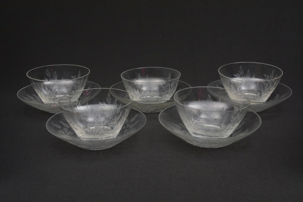 Arte . Quatro cálices de pé alto, para licor ou drinques doces foto 3