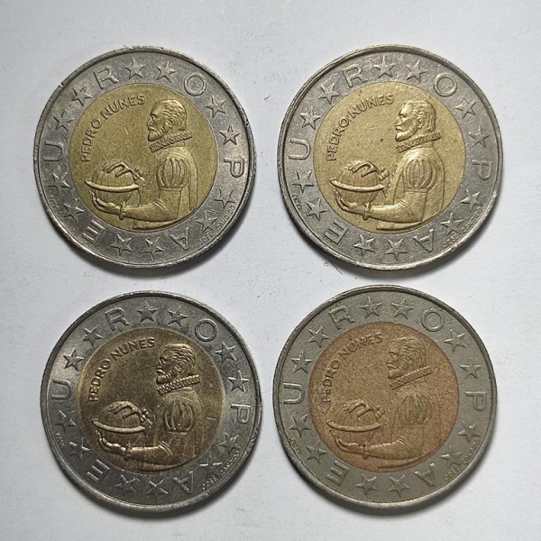 Arte . Moeda de 20 Escudos português, datada de 1988, apresent foto 3