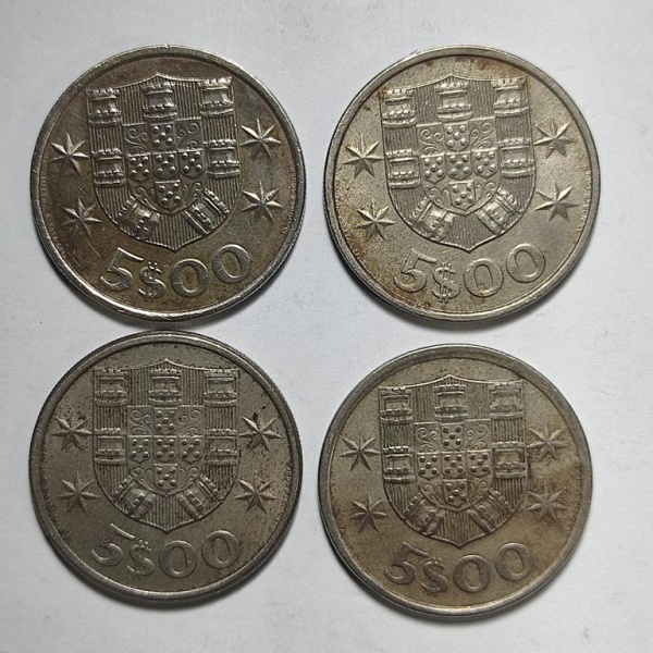 Arte . Moeda de 20 Escudos português, datada de 1988, apresent foto 6