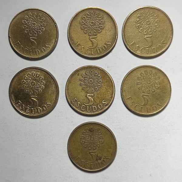 Arte . Moeda de 200 Escudos português, datada de 1991, bimetál foto 8