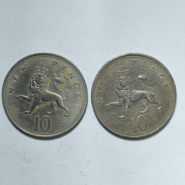 Arte . Cinco moedas de 2,50 Escudos Português datadas de: 1981 foto 3