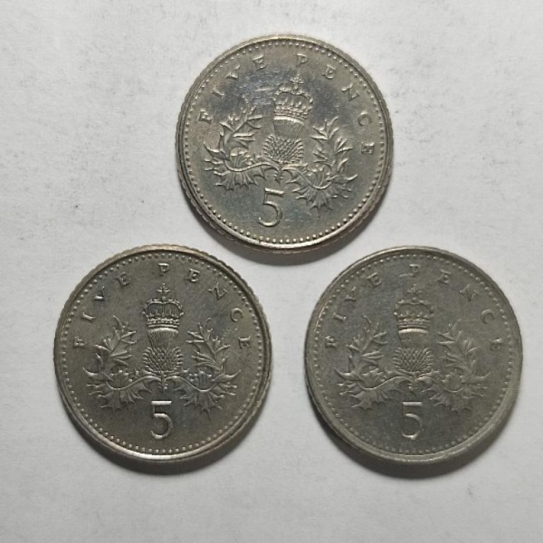 Arte . Cinco moedas Italianas de 50 Liras, datadas de 1978, 19 foto 4