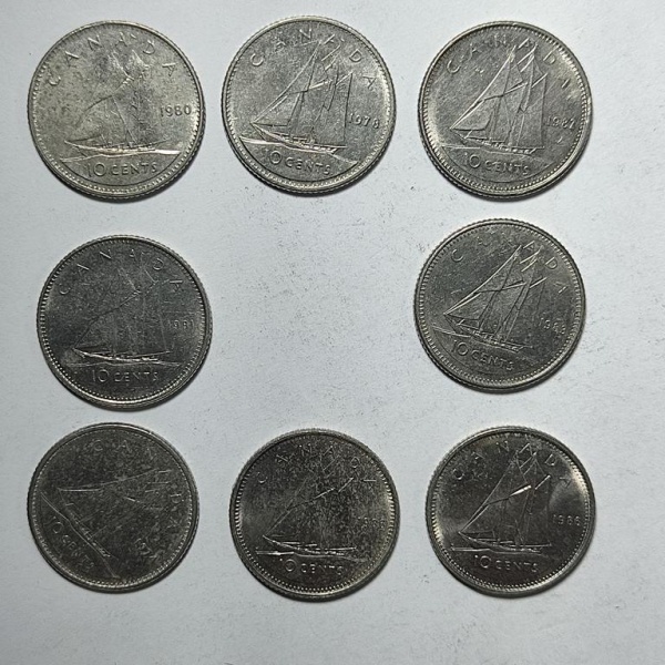 Arte . Duas moedas de 200 Liras Italiana, datadas de 1978. Med foto 5