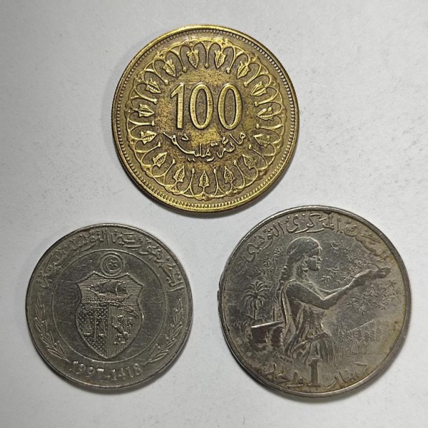 Arte . Moeda de One Penny do Reino Unido cunhada no ano de 194 foto 3
