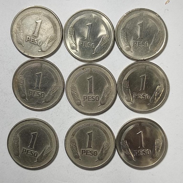 Arte . Lote constando de cinco moedas de israel e três moedas foto 8