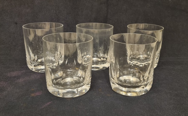 Arte . Vaso em cristal translúcido, com lapidação em baixo rel foto 7