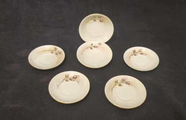 Arte . Pote para farmácia em porcelana, com desenho de pássaro foto 3