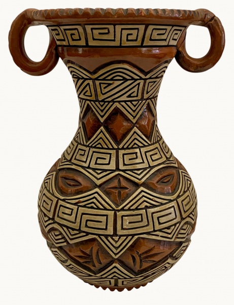 Arte . VASO ESTILO MARAJOARA EM FORMATO DE ROSTO HUMANÓIDE COM foto 7