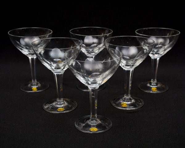 Arte . SAINT LOUIS - Cinco copos em fino cristal francês, bojo foto 5
