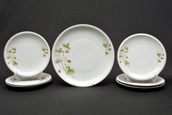 Arte . Quatro pratos  decorativos, três em porcelana, um inglê foto 7