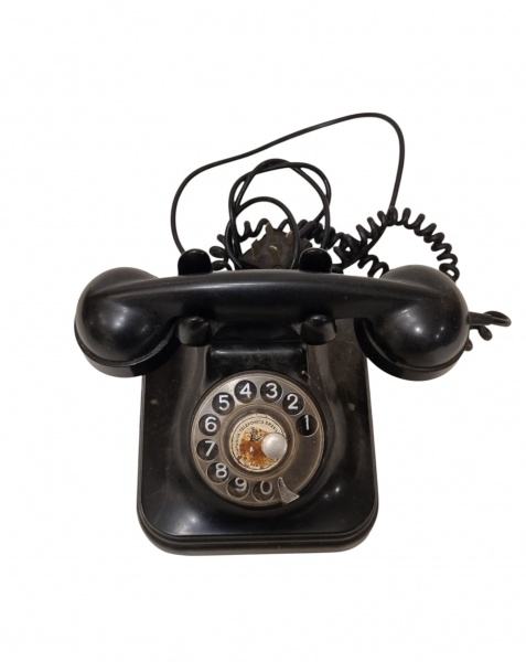 Arte . Charge em revista emoldurada, com tampo de vidro. Medid foto 3