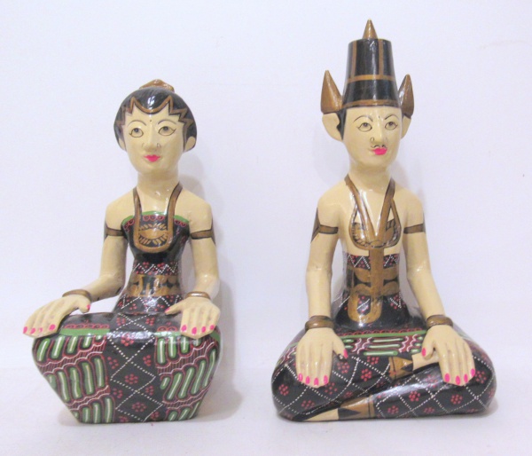 Arte . CARYBÉ - Mãe baiana - Escultura em bronze patinado base foto 6