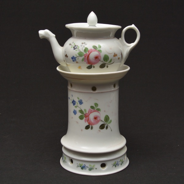 Arte . Medalhão  em porcelana nacional de marca SCHMIDT, decor foto 1