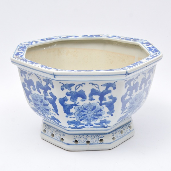 Arte . Medalhão  em porcelana nacional de marca SCHMIDT, decor foto 4