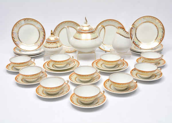 Arte . Medalhão  em porcelana nacional de marca SCHMIDT, decor foto 7