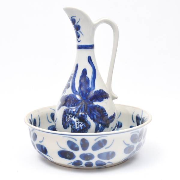 Arte . Travessa oval em porcelana,  decoração em policromia co foto 6