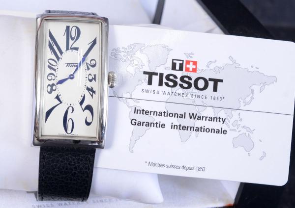 Rel gio de pulso marca Tissot caixa retangular em a o