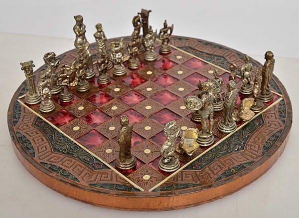 Lote com curioso tabuleiro de xadrez, possuem nos lugar