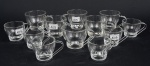 Conjunto de 06 xícaras p/ chá e 06 xícaras p/ cafe estilo moderno, em vidro c/ suporte em metal prateado, total 12 peças.
