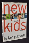 LIVRO - "NEW KIDS" - GOLDSMITH, LYNN, 1990, New York, Rizzoli International Publications, ilustrado, grande formato, brochura c/ sobrecapa. (sobrecapa um pouco gasta).