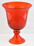 Grande vaso estilo art deco, em vidro murano vermelho decorado internamente c/ bolhas, med. 20 x 26cm.