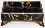 Antiga Caixa p/ cigarros italiana, em mármore nero portoro, c/ guarnições em bronze dourado e cinzelado, med. 15 x 10cm. (falta tampa).