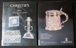 LIVROS (2) CHRISTIE'S - "IMPORTANT SILVER INCLUDING THE SIR WILLS, BT. COLLECTION OF COMMONWEALTH SILVER, OBJECTS OF VERTU AND PORTRAIT MINIATURES" - 1994, London, 93p., "SILVER" - 1997, New York, 58p., ilustrados, grande formato, brochuras.